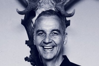 "Kunst & Küche" - Kabarett mit Stefan Kröll "Schee Wuid" - inkl. 3-Gang Menü (Bild für) "Kunst & Küche" - Kabarett mit Stefan Kröll "Schee Wuid" - inkl. 3-Gang Menü